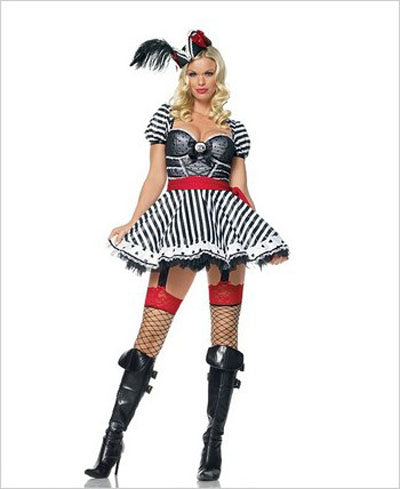 Treasure Chest Pirate Wench